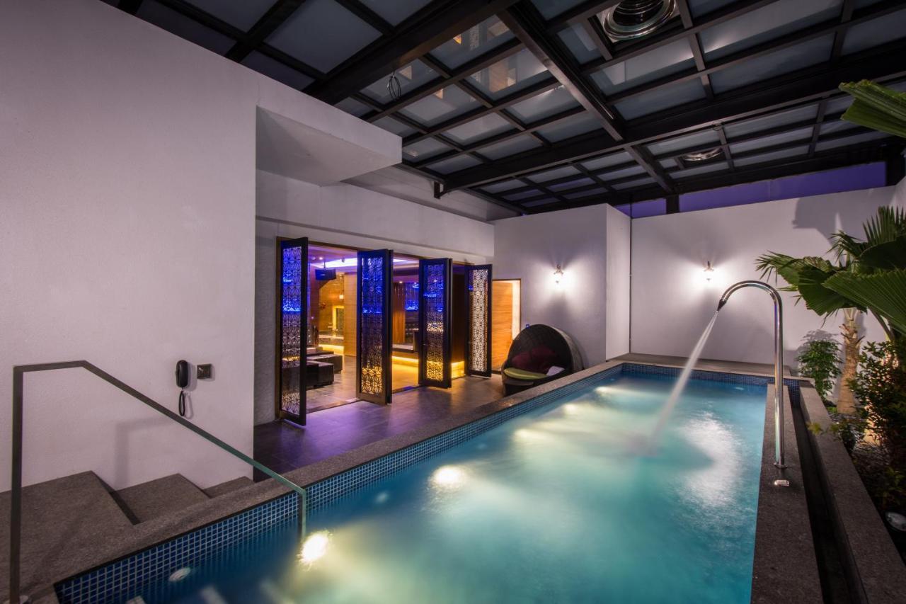 U-Her Hotel Tajcshung Kültér fotó