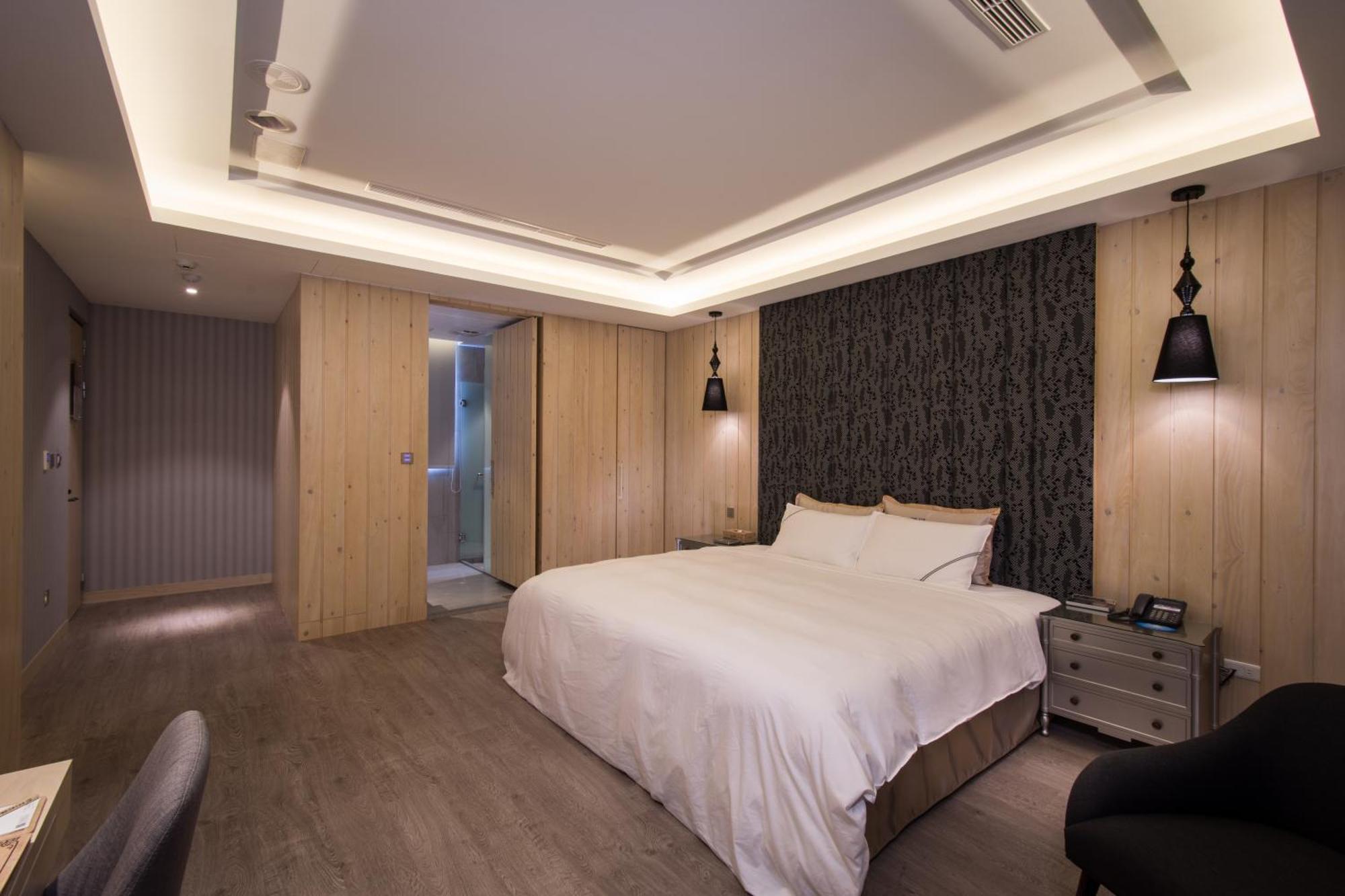U-Her Hotel Tajcshung Kültér fotó