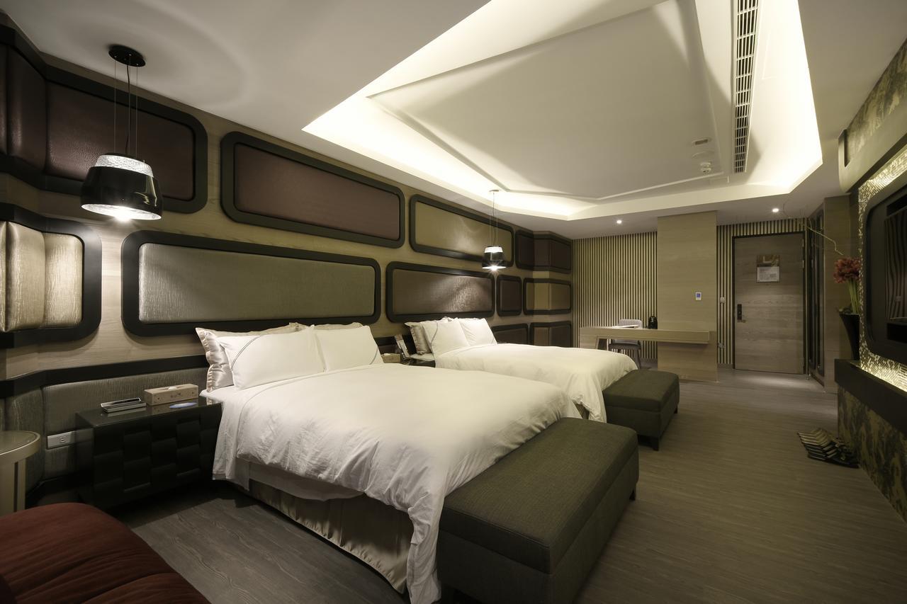 U-Her Hotel Tajcshung Kültér fotó