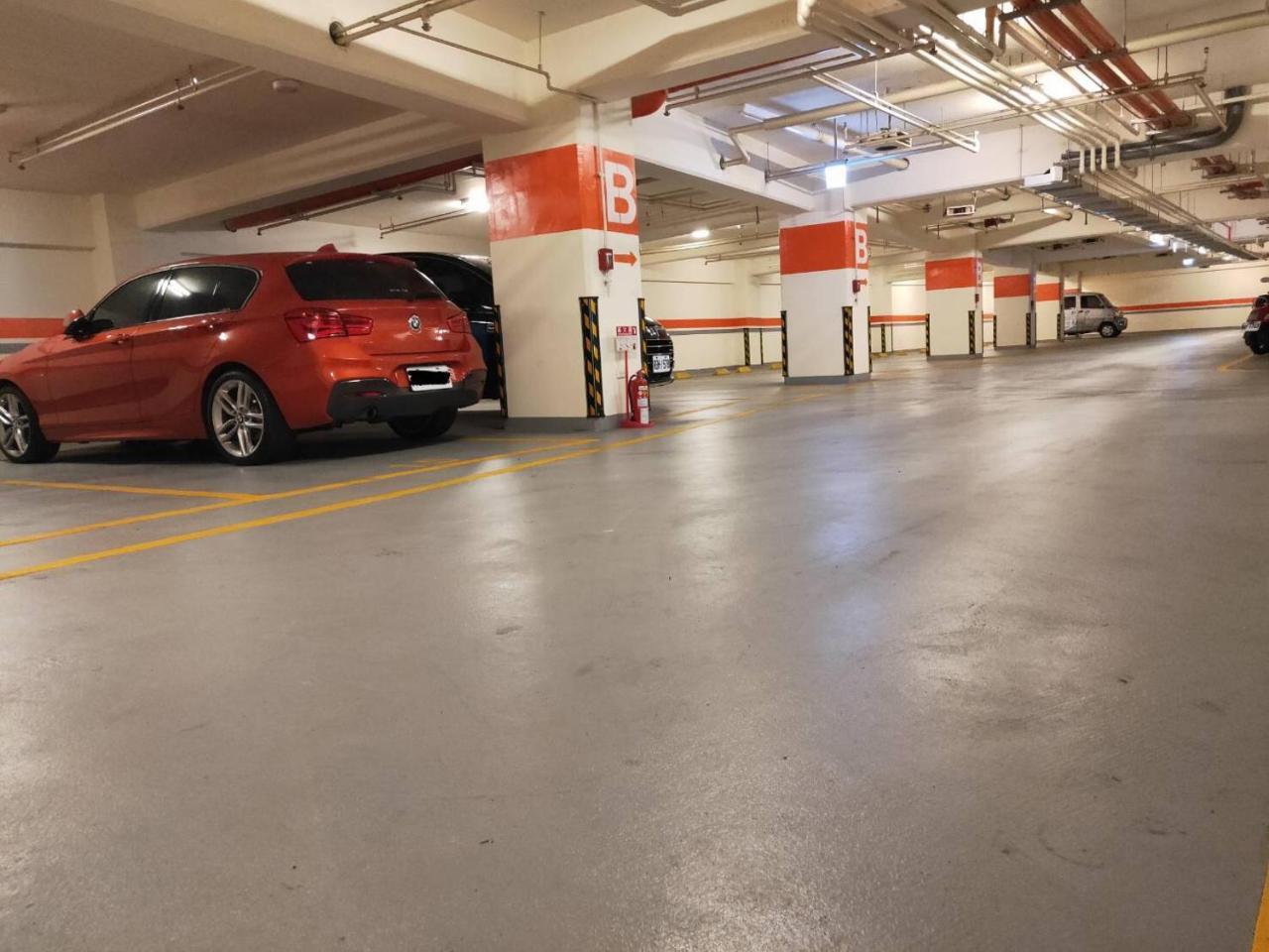 U-Her Hotel Tajcshung Kültér fotó