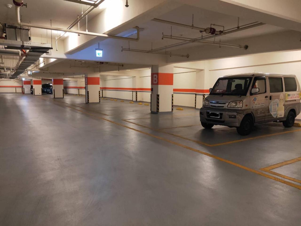 U-Her Hotel Tajcshung Kültér fotó